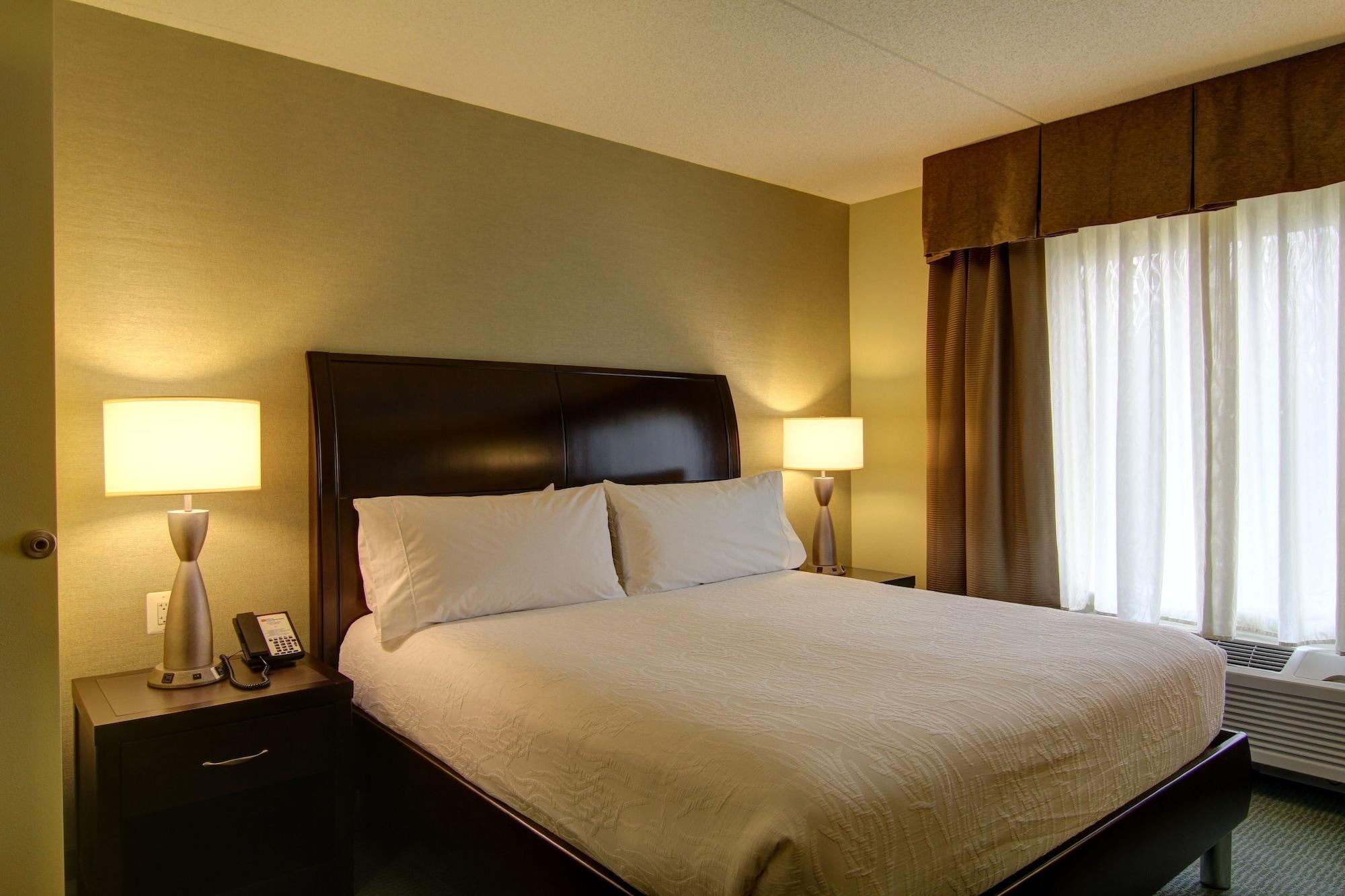 Hilton Garden Inn Вудбридж Екстер'єр фото