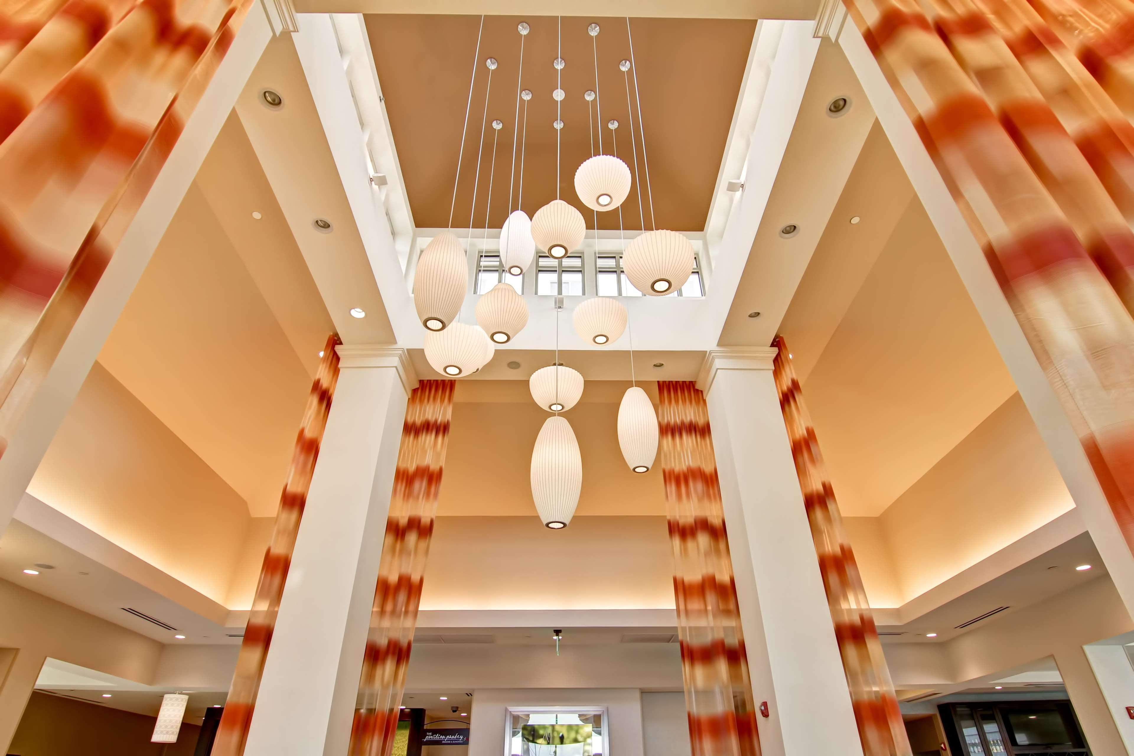 Hilton Garden Inn Вудбридж Екстер'єр фото