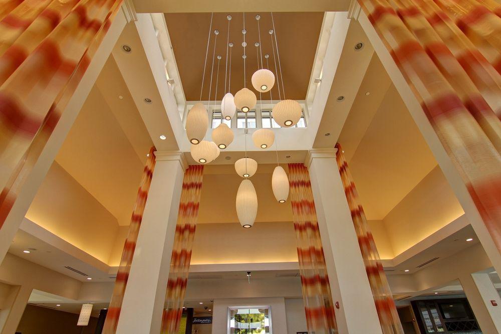 Hilton Garden Inn Вудбридж Екстер'єр фото